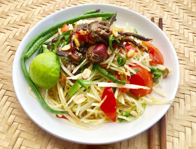Gỏi đu đủ ba khía 