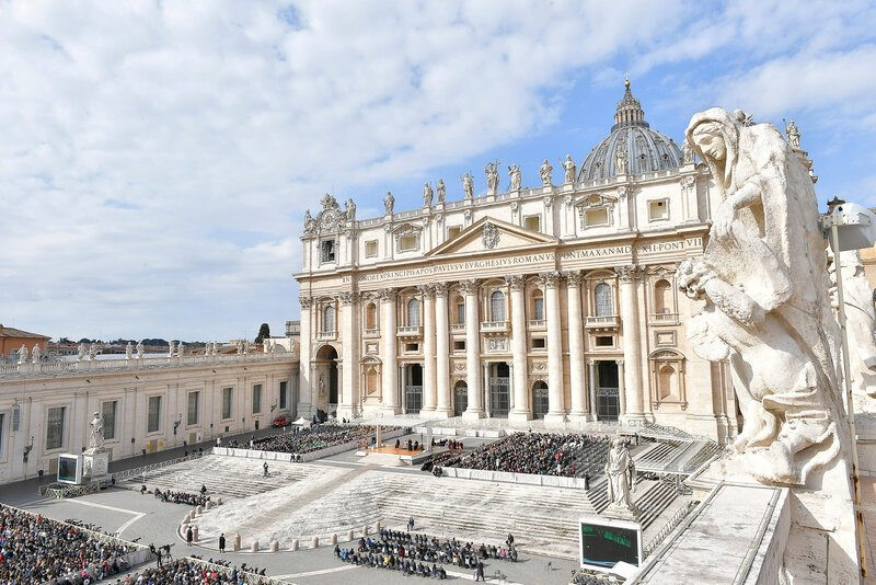 Tòa thánh Vatican nơi thu hút hàng ngàn người đến mỗi năm