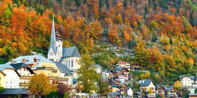 Du lịch châu Âu mùa thu - bức tranh thiên nhiên khiến du khách mê mẩn
