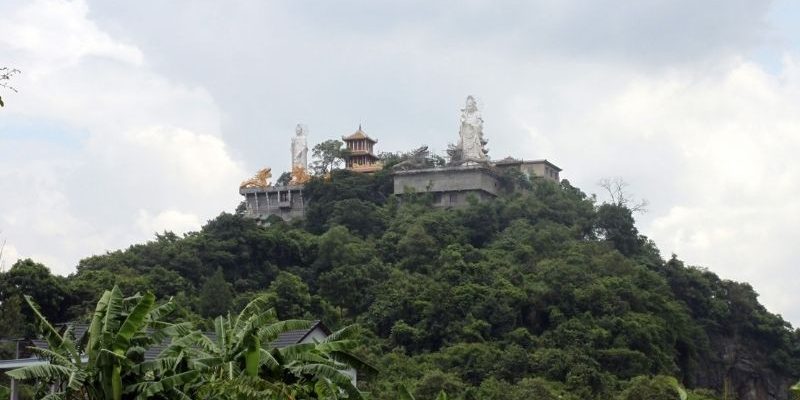 Khám phá ngôi chùa linh thiêng trên núi Châu Thới Bình Dương