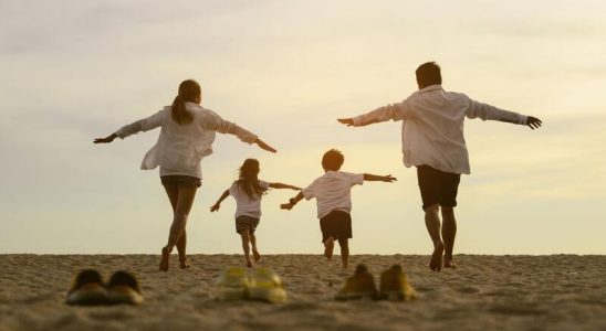 Du lịch cùng gia đình - Nghỉ dưỡng, vui chơi và trải nghiệm văn hóa