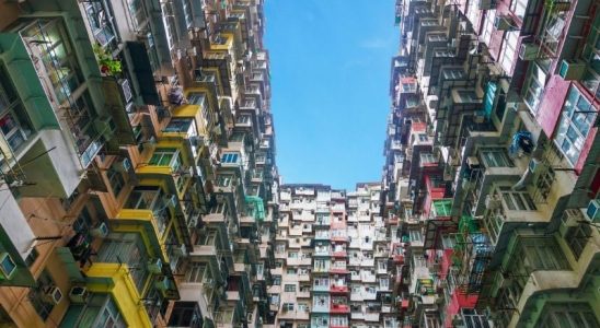 Monster Building - Khám phá “mê cung” đô thị của xứ Cảng